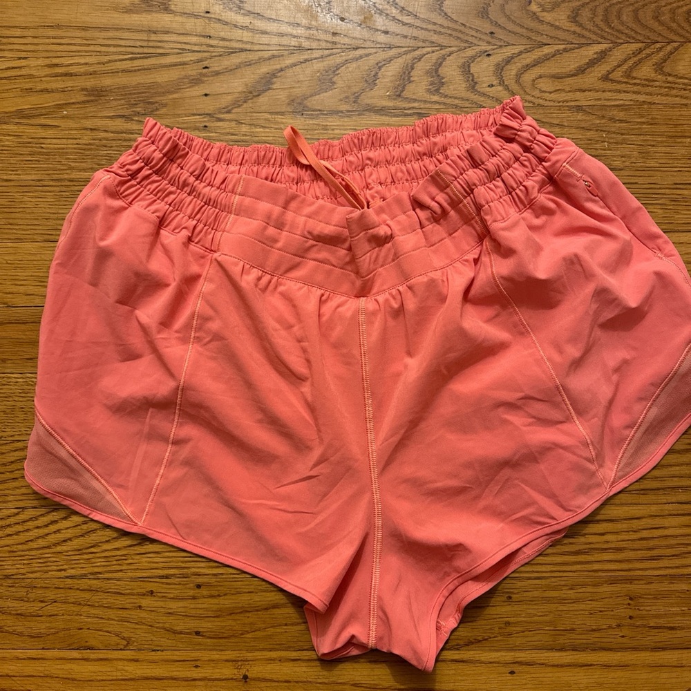 Lululemon Hotty Hot High-Rise Lined Shorts 4inch